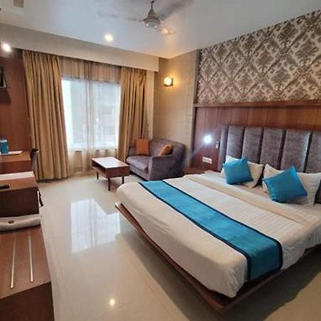 Fabhotel Prime Sapphire Regency Vadodara Luaran gambar